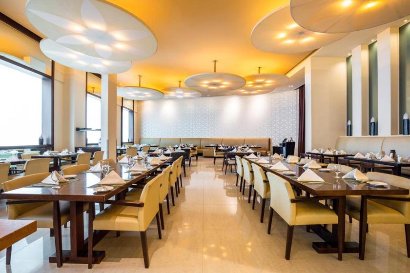 Novotel Deira City Center Dubai - restaurant