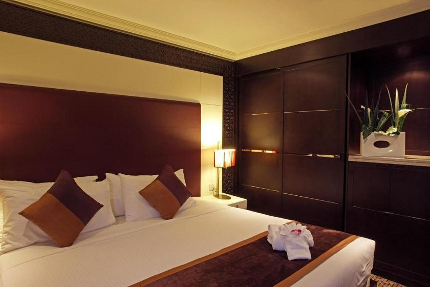 Carlton Tower Hotel Dubai - Deluxe Room