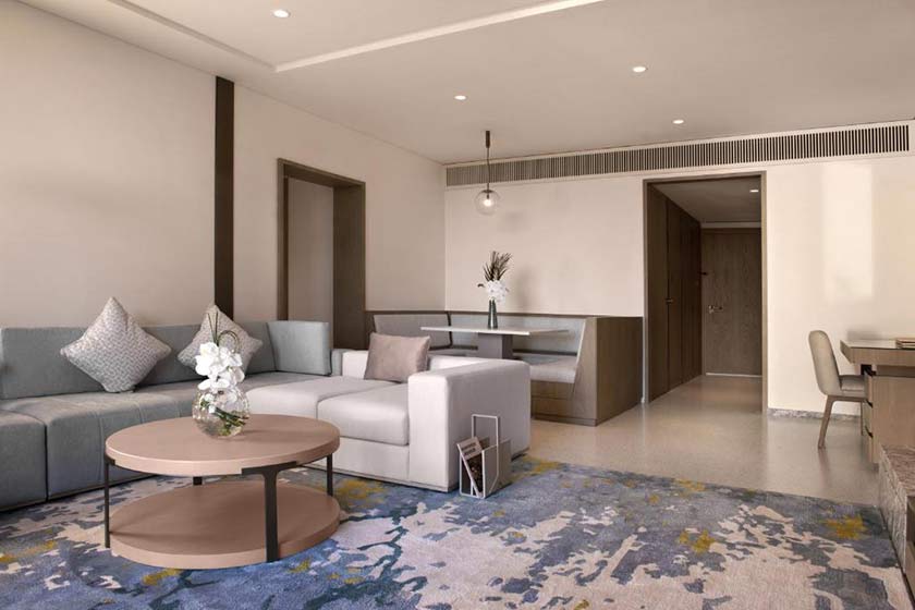 Jumeirah Beach Hotel Dubai - Family Garden Suite with Private Terrace