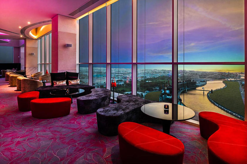V Hotel Dubai Curio Collection by Hilton - restaurant
