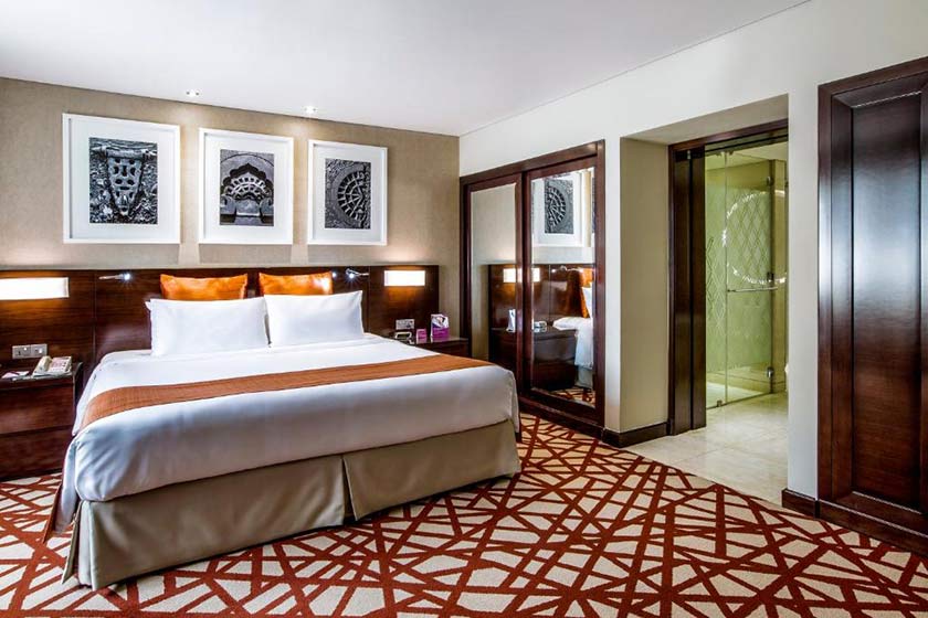 Crowne Plaza Dubai Deira - Executive Suite with Lounge Access 