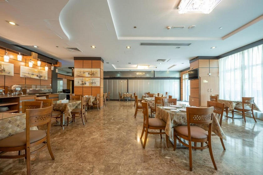 Pearl Swiss Hotel Dubai - restaurant