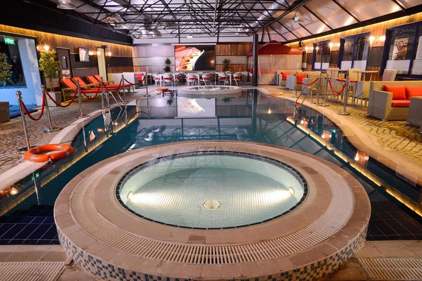Sun and Sands Hotel dubai - pool