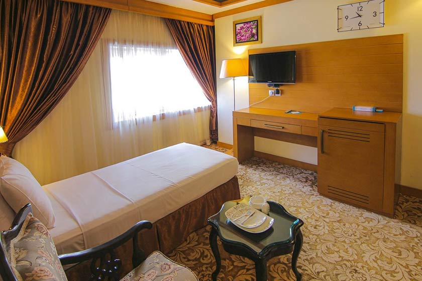 هتل مدینه الرضا مشهد - اتاق یک تخته فصل