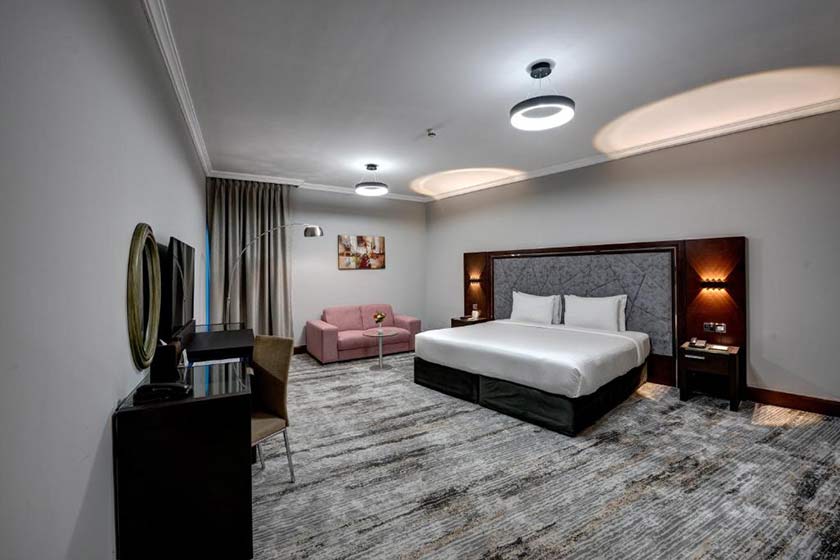 Copthorne Hotel Dubai - Four Bedroom Duplex Suite 