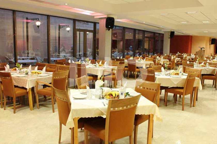 هتل پیروزی اصفهان - رستوران