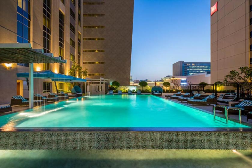 Novotel Deira City Center Dubai - pool