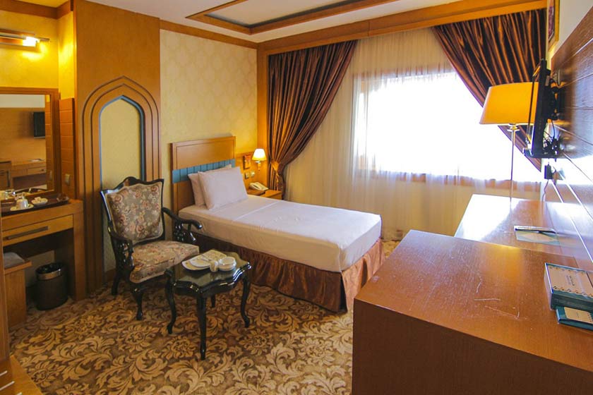 هتل مدینه الرضا مشهد - اتاق یک تخته فصل