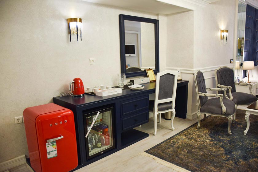 هتل بین المللی قصر مشهد - اتاق پرزیدنت ویژه مدرن