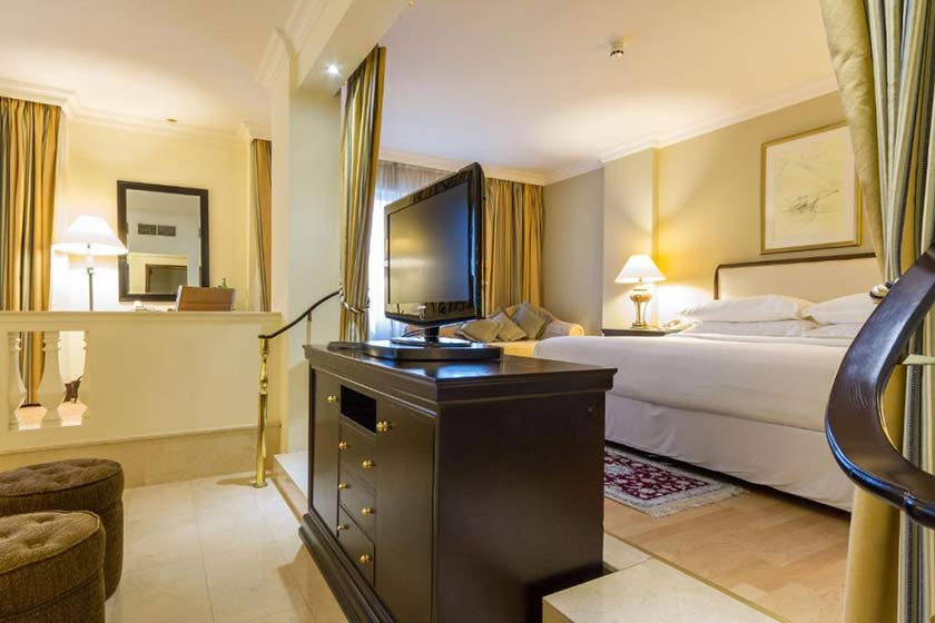 Grand Excelsior Deira Hotel Dubai - Executive Suite 