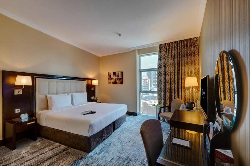 Copthorne Hotel Dubai - Deluxe One Bedroom Suite Creek View