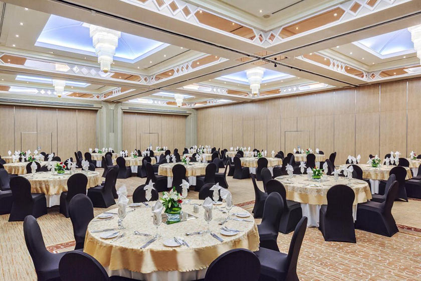 Crowne Plaza Sheykh Zayed Dubai - conference room