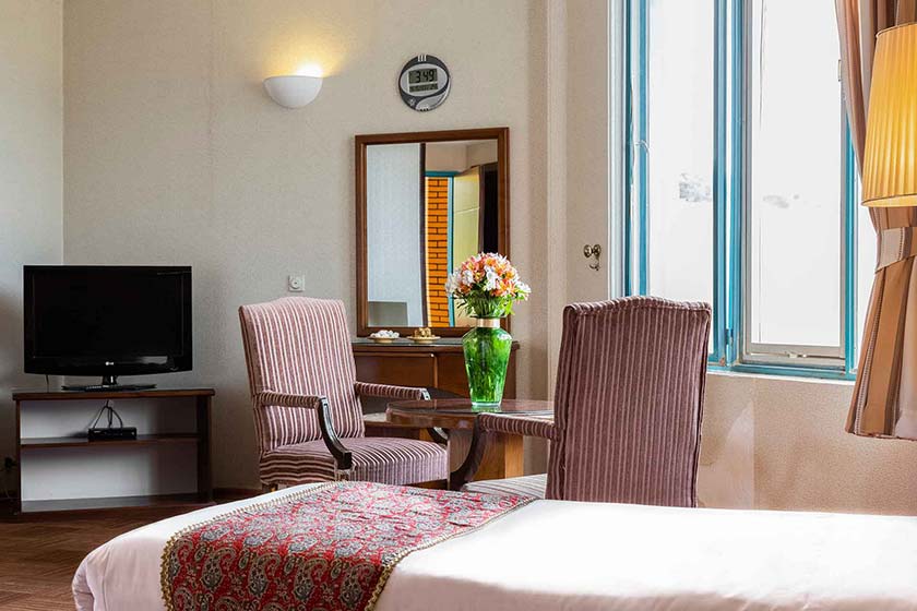 هتل صفائیه یزد - اتاق یک تخته هتل باغ 