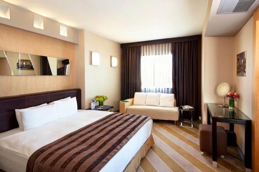 Point Hotel Taksim Istanbul - Executive Senior Suite with Lounge Access
