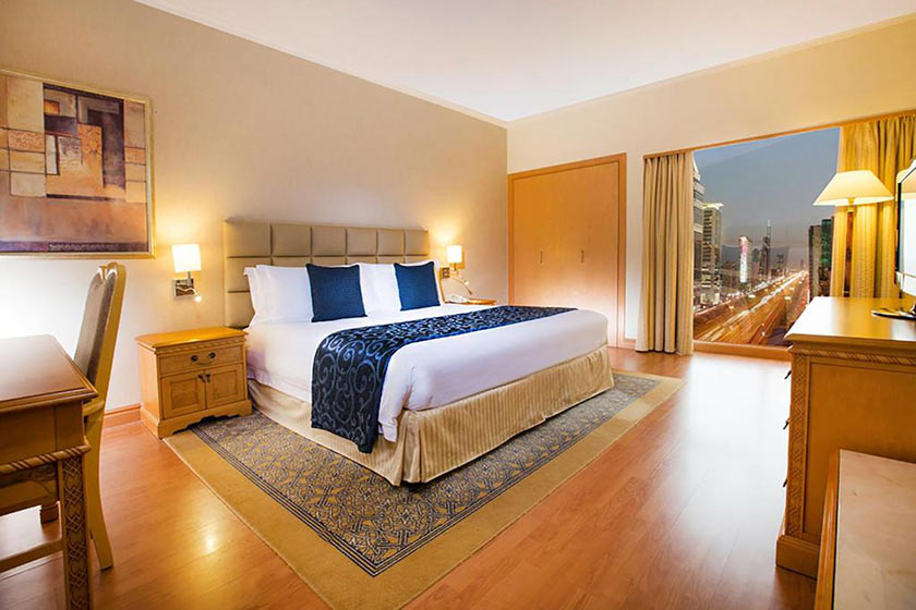 Crowne Plaza Sheykh Zayed Dubai - Premium King Room Sheikh Zayed Road View