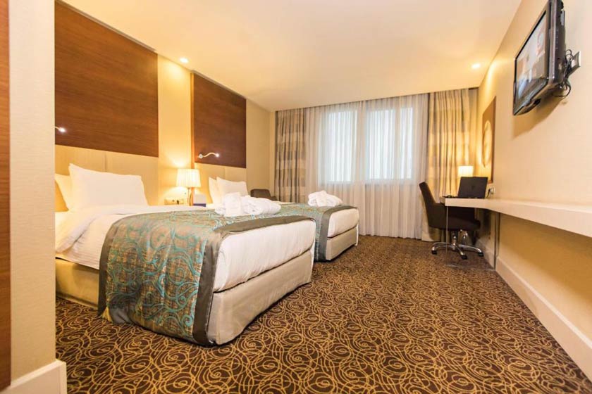 New Park Hotel Ankara - Deluxe Quadruple Room