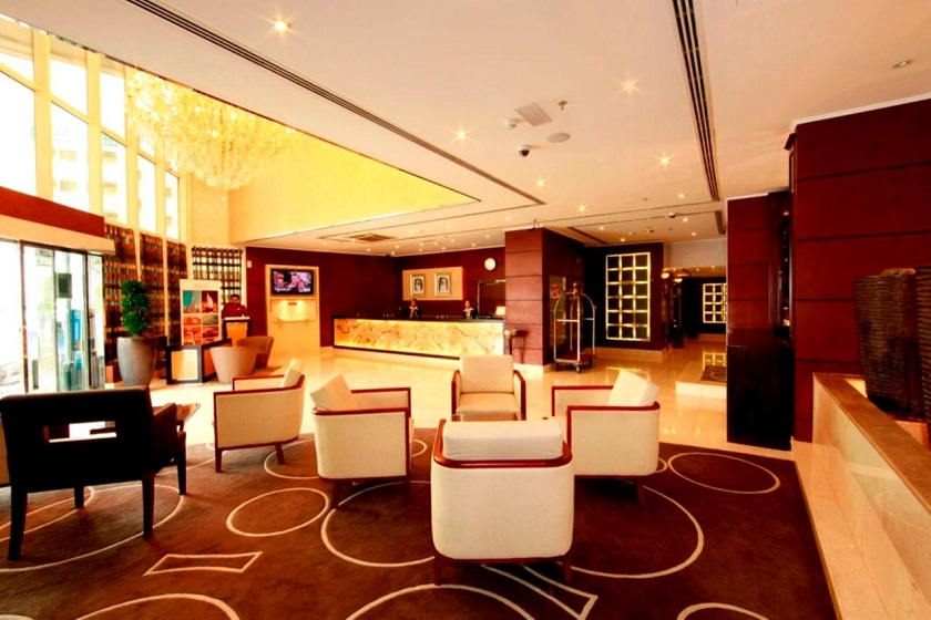 Howard Johnson Bur Dubai - lobby