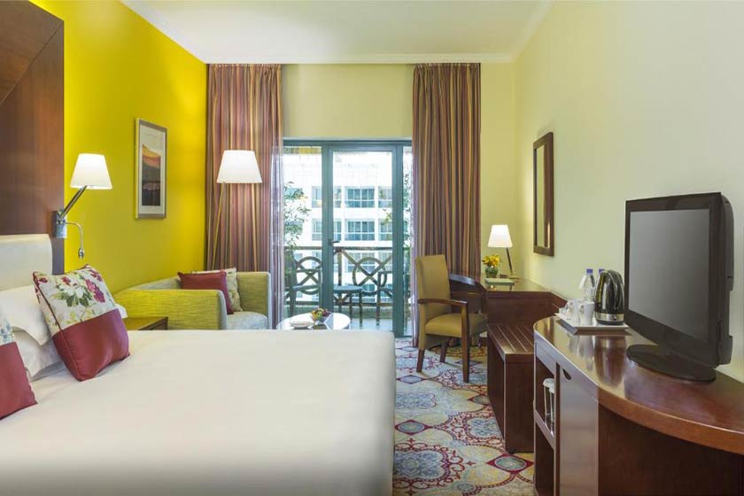Coral Deira Hotel Dubai - Deluxe Double or Twin Room with Balcony