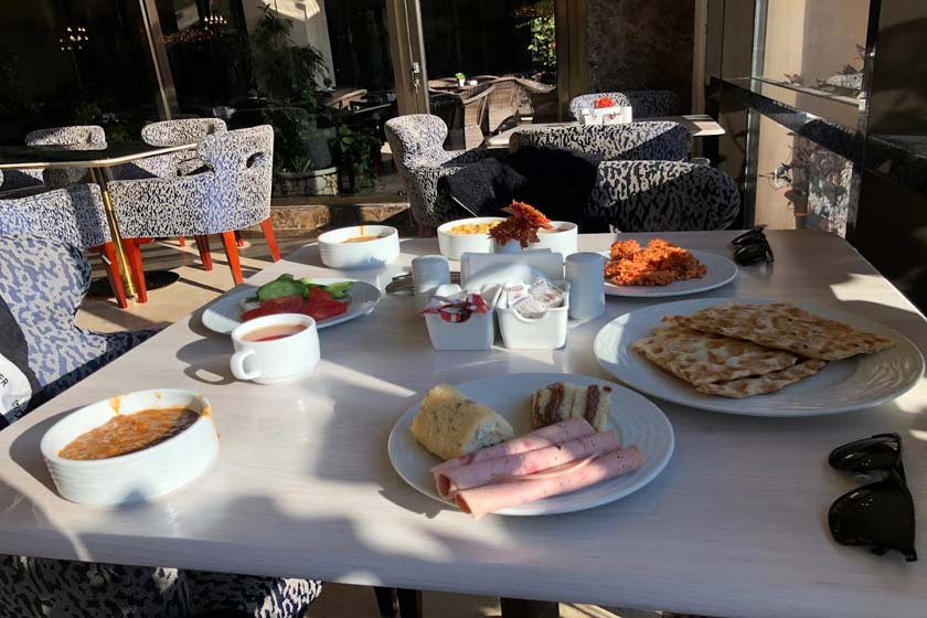 هتل میراژ کیش - صبحانه