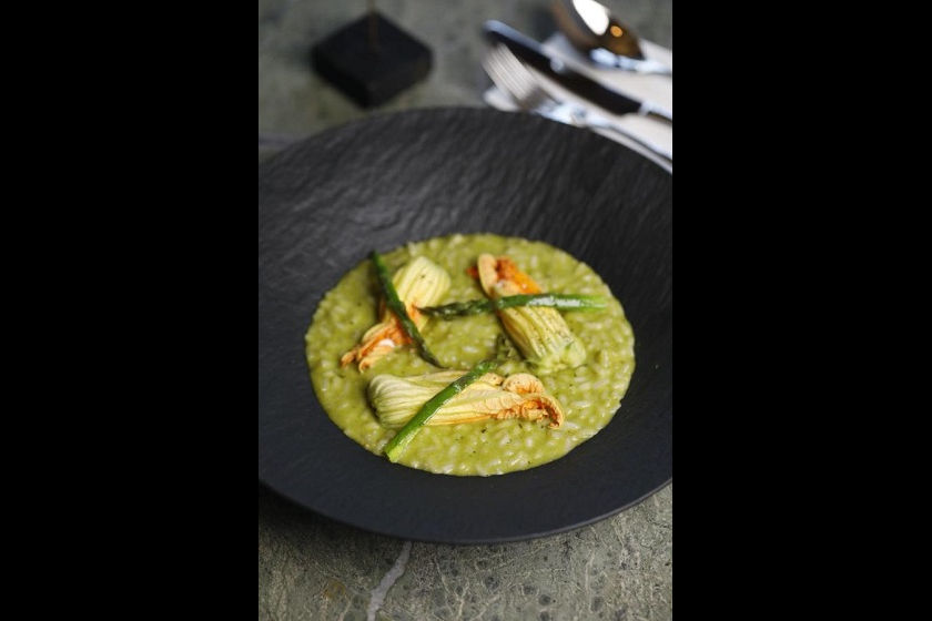 JW Marriott Istanbul Bosphorus - food and drink
