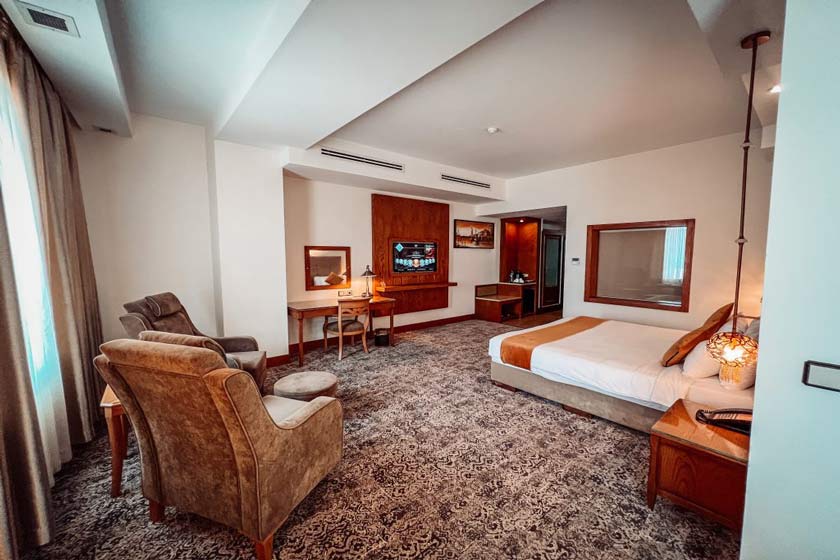 هتل ویدا کیش - اتاق دو تخته رویال دریا