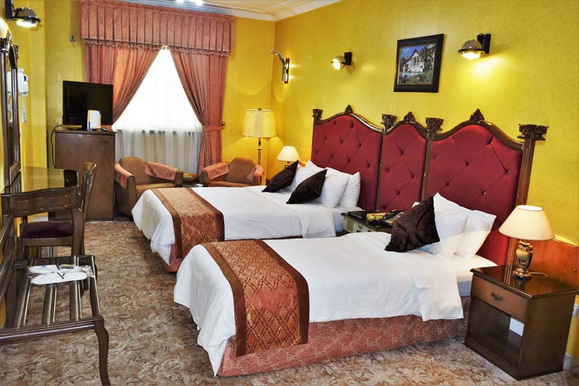 هتل پرسپولیس شیراز - اتاق سه تخته