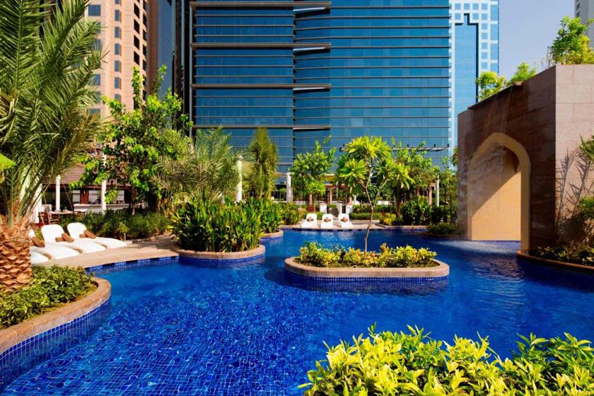 Conrad Dubai Hotel - pool