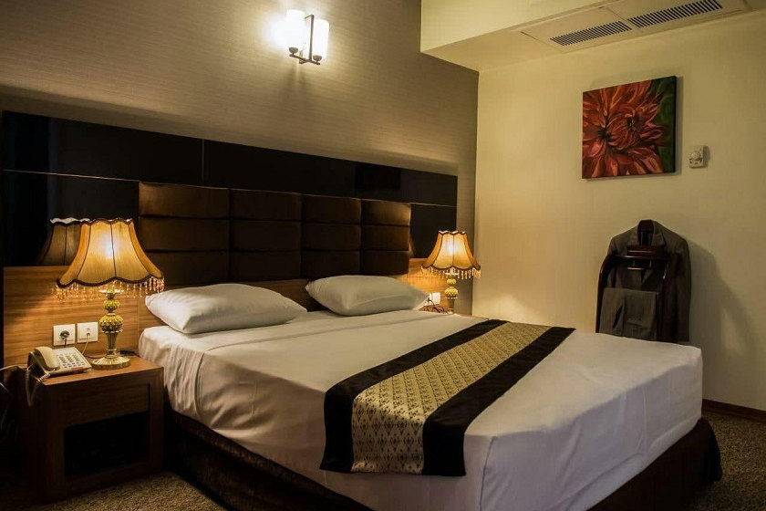 هتل سی نور مشهد - اتاق دو تخته برای یک نفر