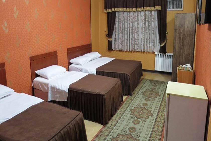 هتل بزرگ پارک حیات مشهد - اتاق سه تخته