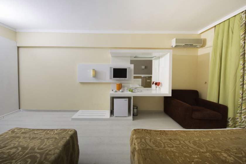 Armir Resort Hotel Kemer - quad room