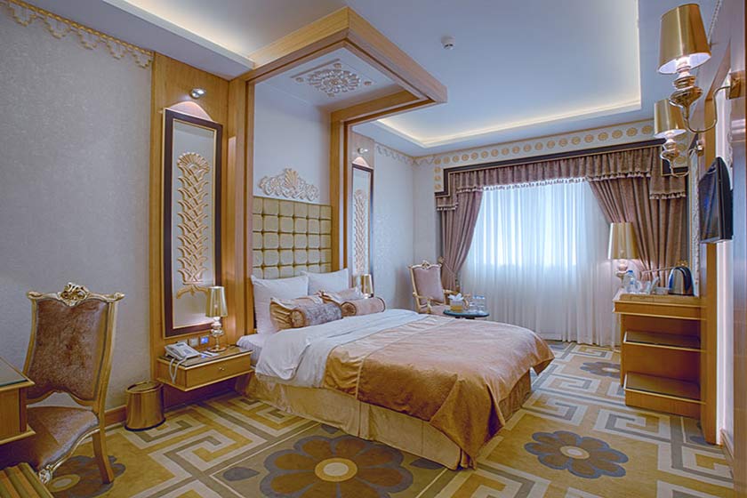 هتل الماس ۲ مشهد - اتاق دو تخته با سبک معماری تمدن ایران باستان