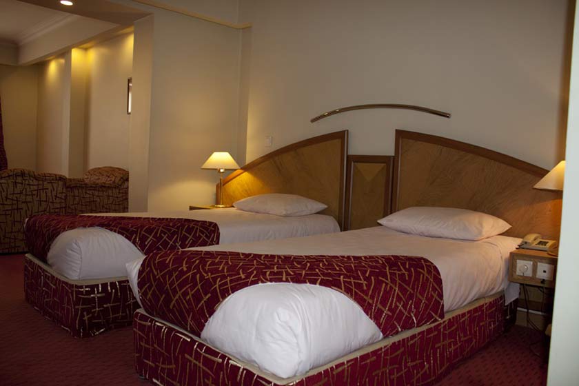 هتل پارس شیراز - اتاق دو تخته توئین