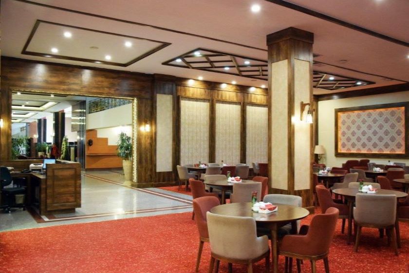 هتل پردیسان مشهد - رستوران