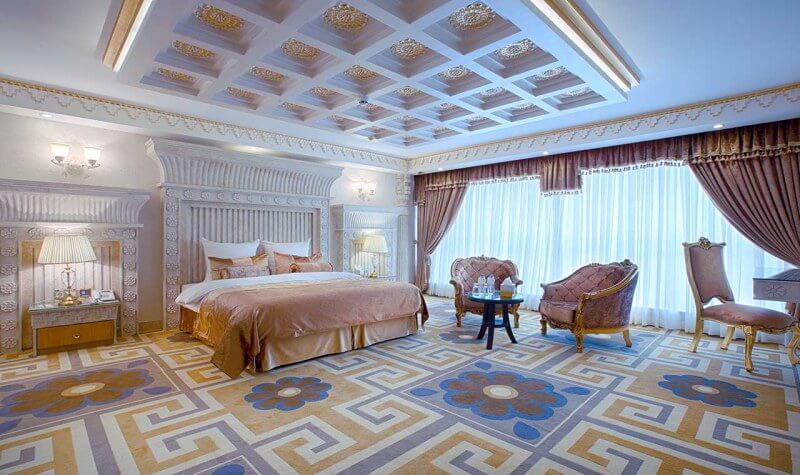 هتل الماس ۲ مشهد - سوئیت پرزیدنت با سبک معماری تمدن ایران باستان