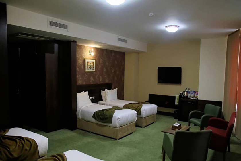 هتل لیلیوم کیش - اتاق چهار تخته