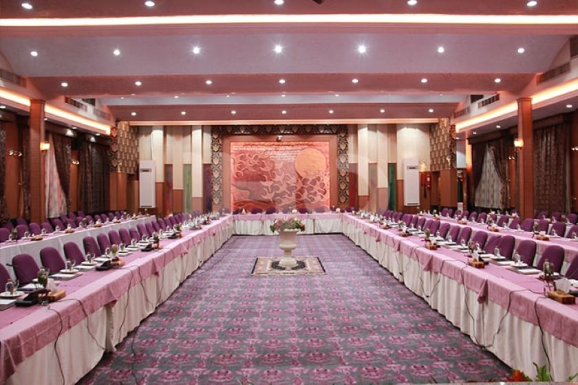 هتل آسمان اصفهان - سالن کنفرانس