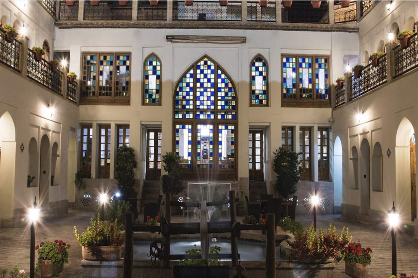هتل سنتی عتیق اصفهان - نما