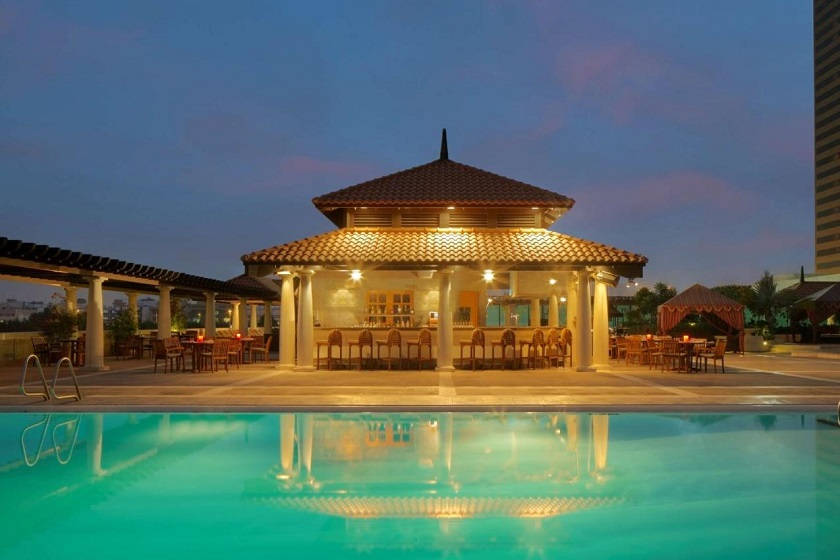 Hyatt Regency Dubai Corniche - pool