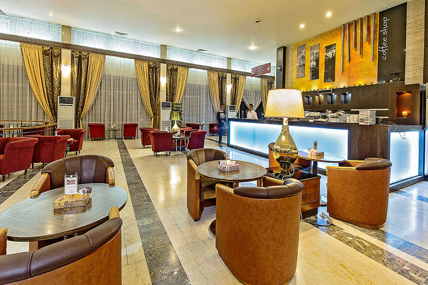هتل استقلال تهران - کافه