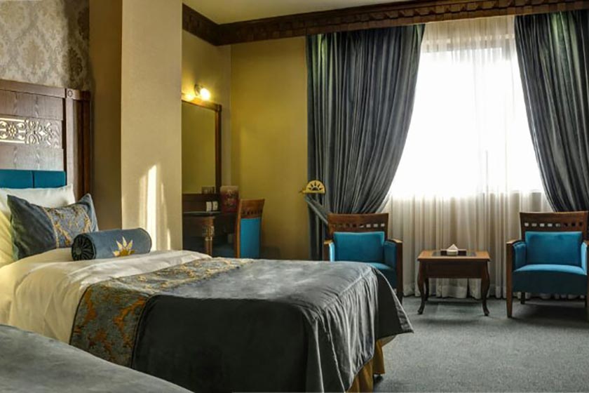 هتل زندیه شیراز - اتاق دو تخته توئین
