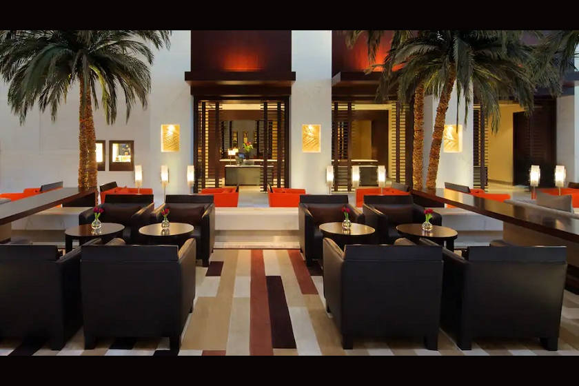 Hyatt Regency Dubai Corniche - lobby
