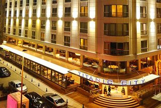 هتل تایتانیک سیتی تکسیم استانبول
