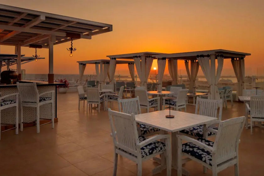 Hyatt Regency Dubai Corniche - restaurant