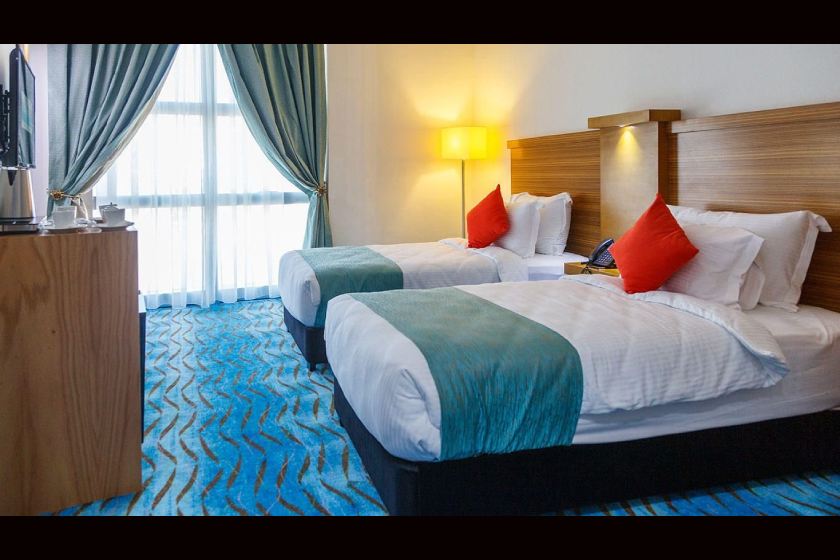 هتل بین المللی کیش - اتاق دو تخته رو به دریا