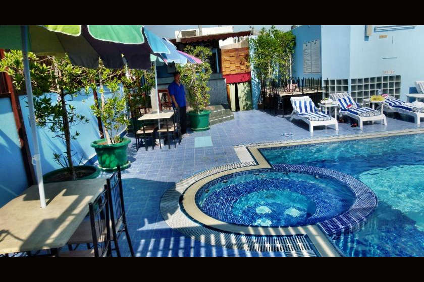 Grand Mayfair Hotel Dubai - pool