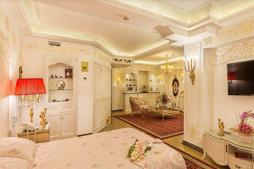 هتل قصر طلایی مشهد - سوئیت پرنسس رویال
