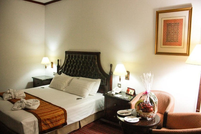 Grand Mayfair Hotel Dubai - Large Single Room