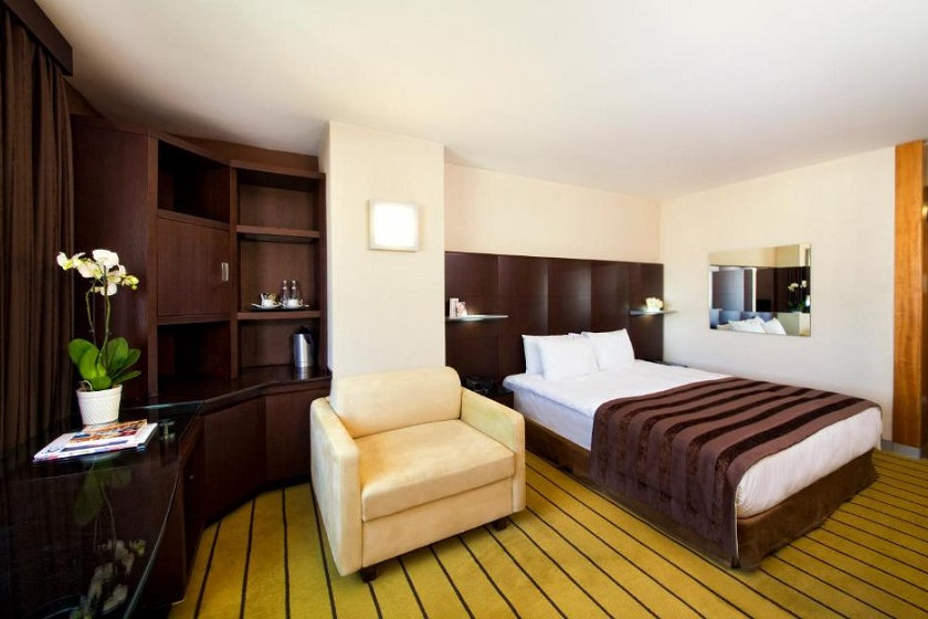 point taksim istanbul - Adjoining Deluxe Family Room