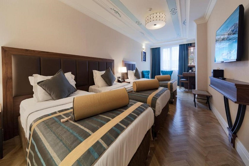 Golden Age Istanbul hotel - Standard triple Room Free Spa Access