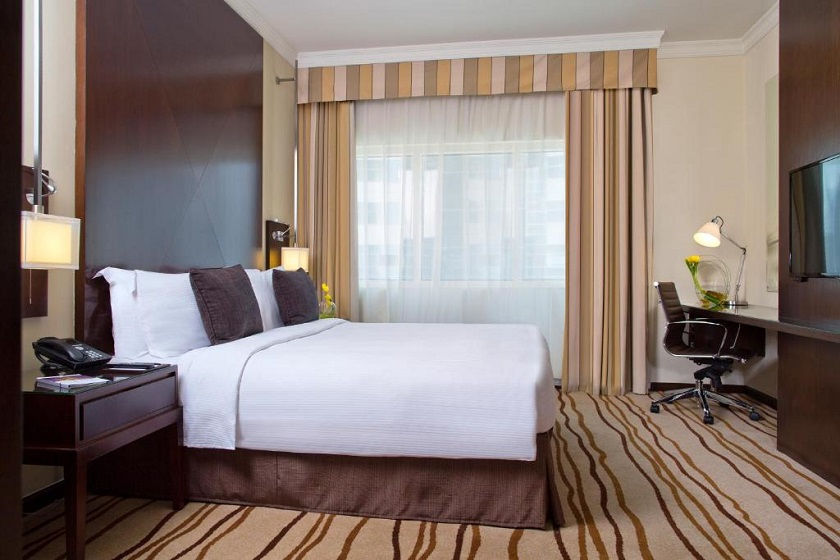 Media Rotana Hotel Dubai - Guest Room King Bed